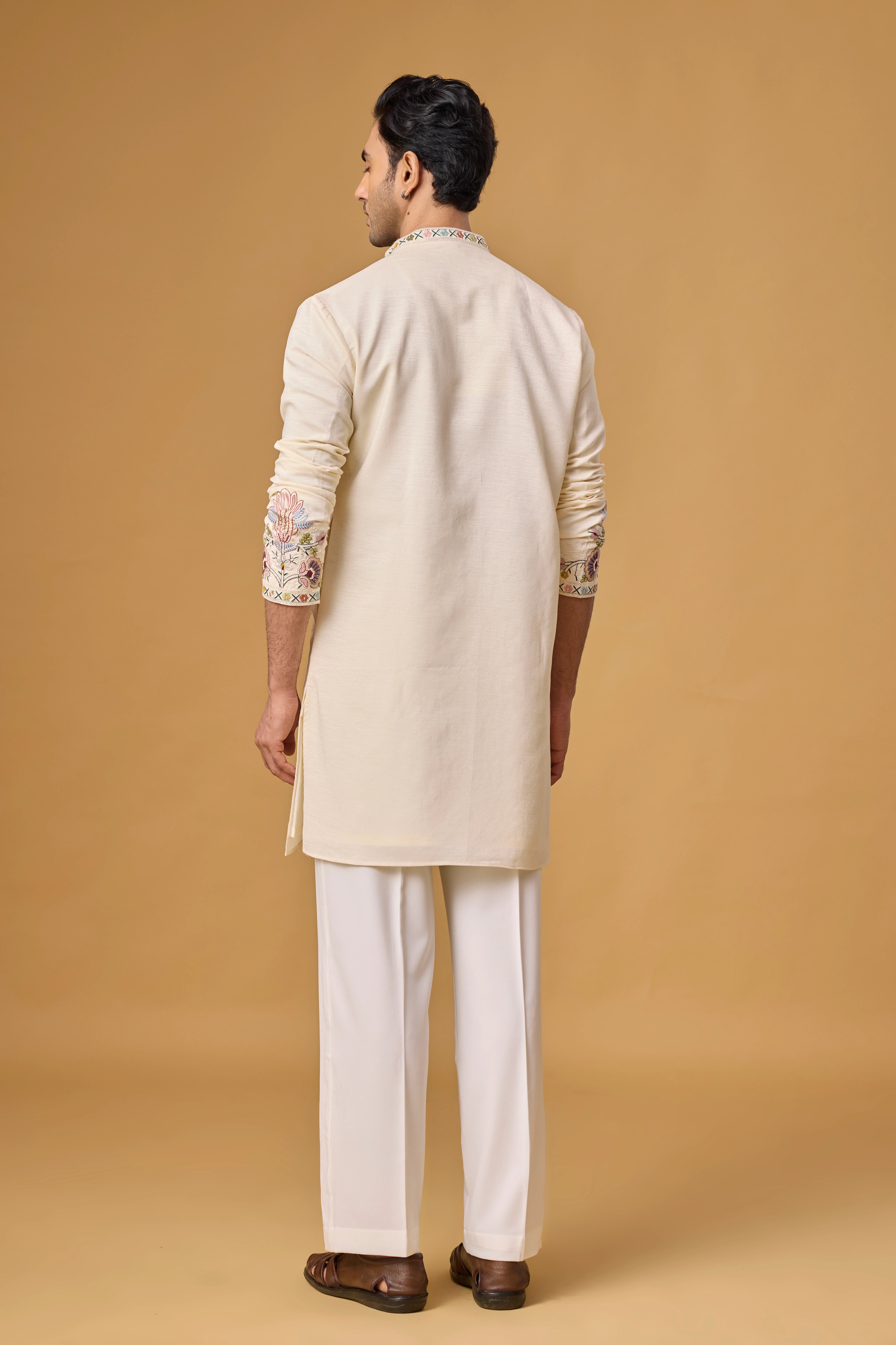 Off White Floral Heritage Embroidered Kurta Set