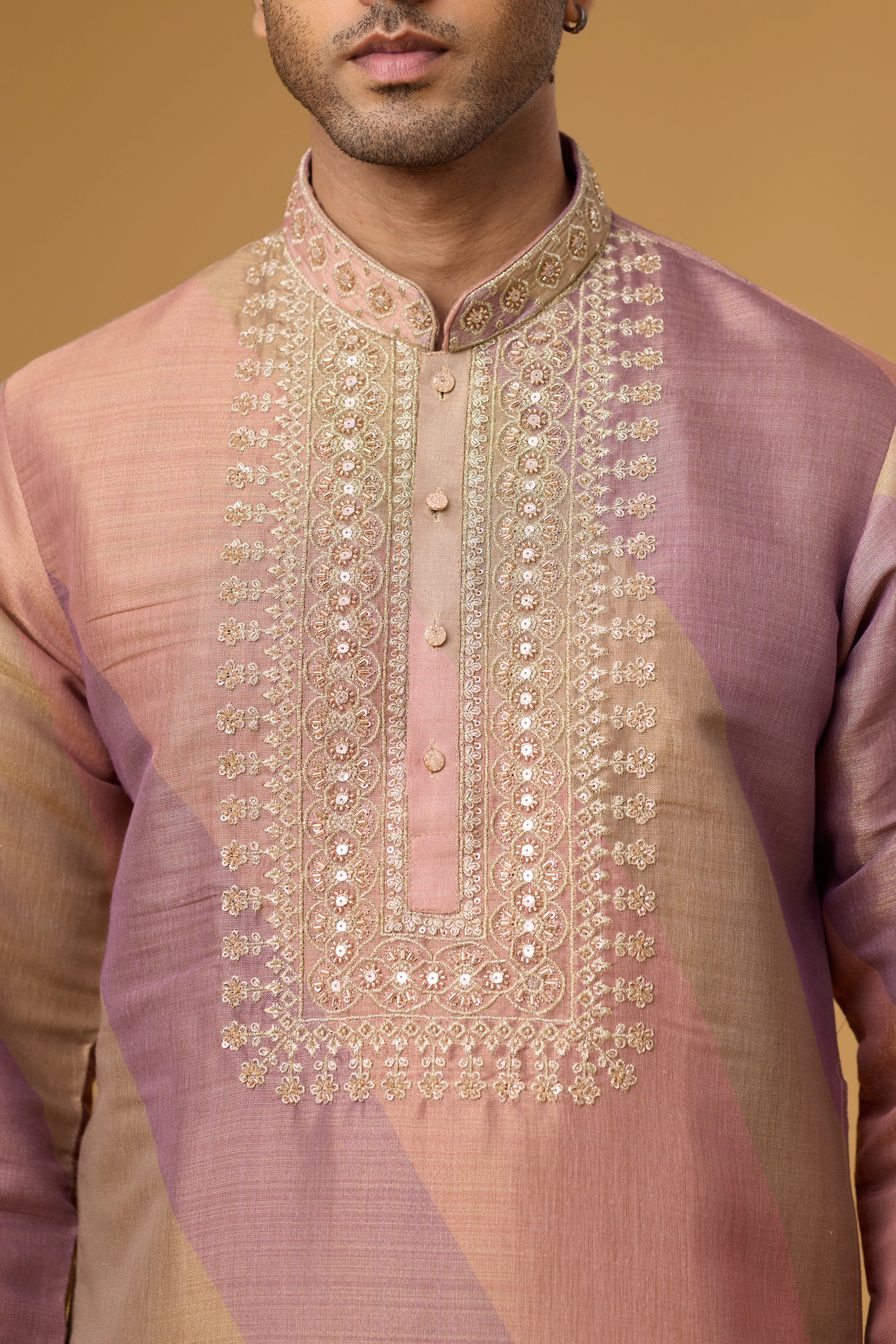 Rosé Heritage Geometric Embroidered Kurta Set