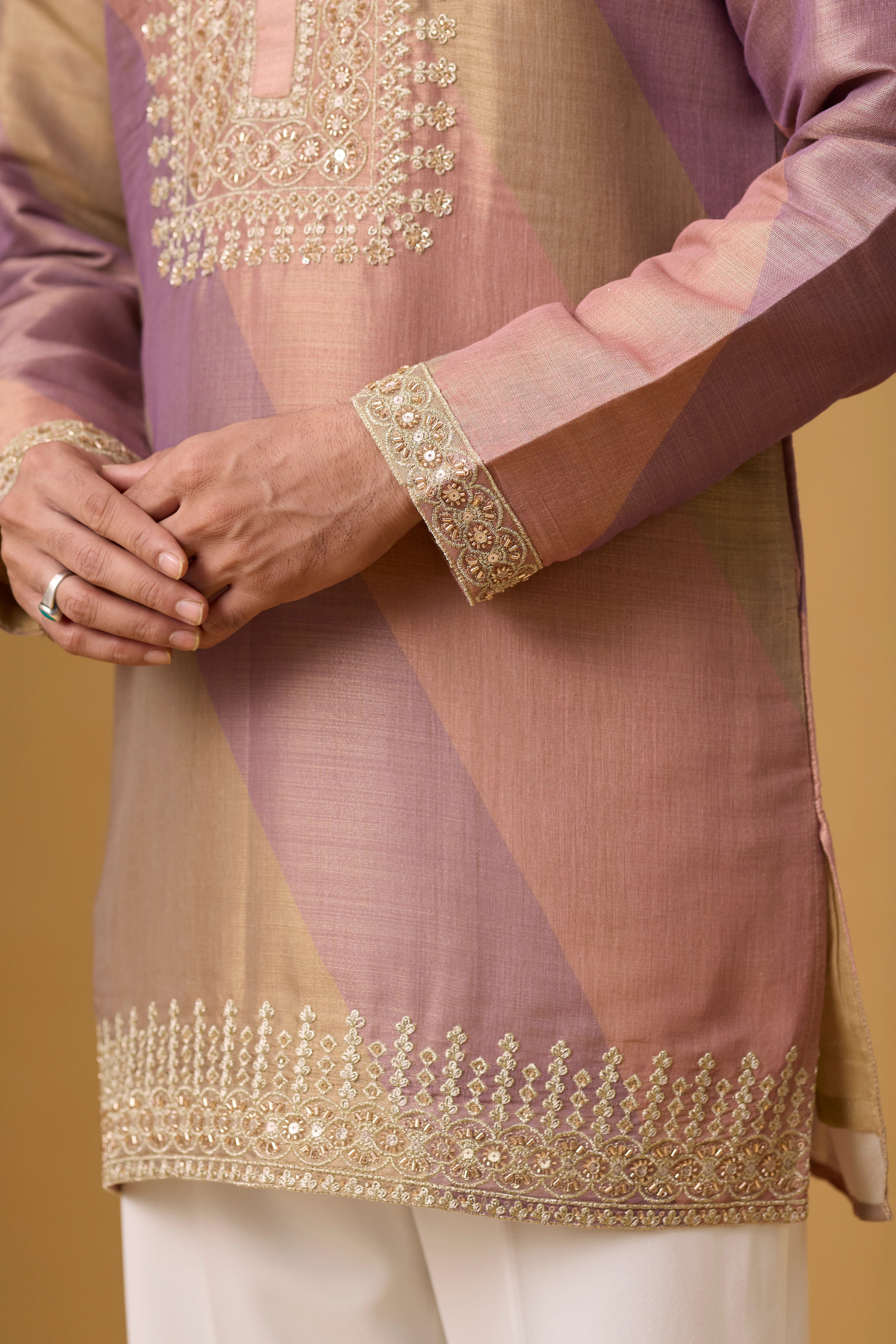Rosé Heritage Geometric Embroidered Kurta Set