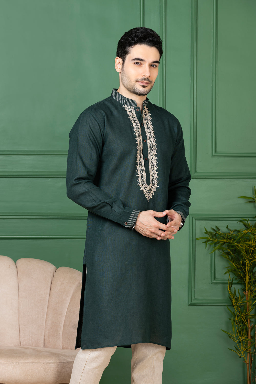 Men embroidered kurta set