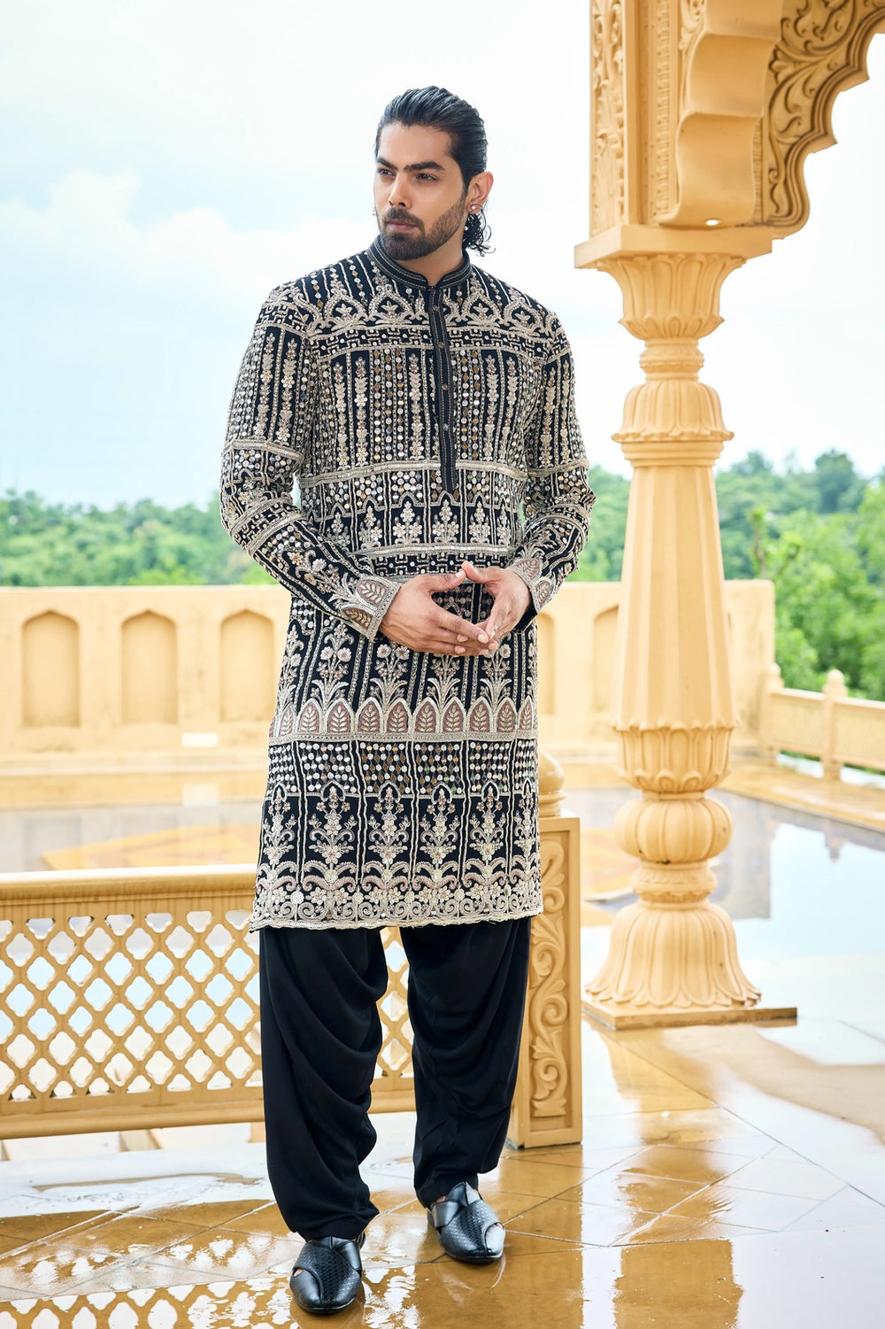 Mens embroidered kurta set