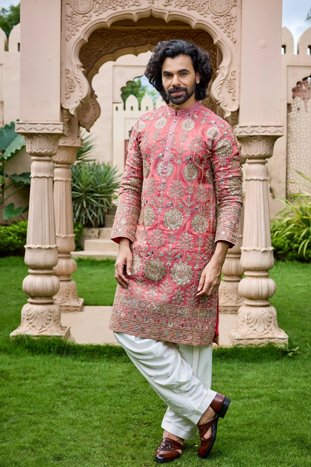 buy embroidered kurta set